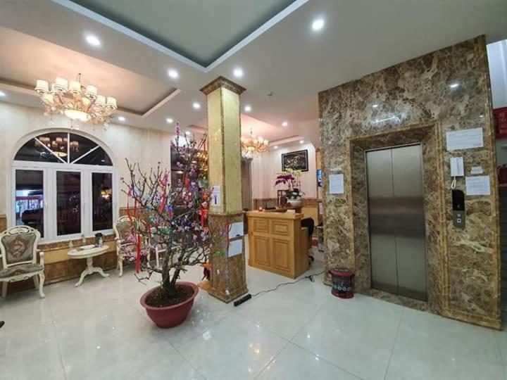 Bong Lua Vang Hotel Da Lat Buitenkant foto